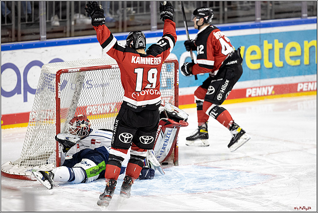 PENNY DEL;  Koelner Haie - Straubing Tigers; Koeln, 11.03.2022